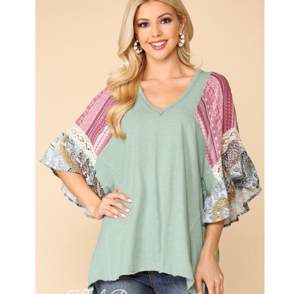 New! Sale 🔥  Beautiful V Neck Ruffled Patchwork Sleeve Top Soft - Picture 4 of 6
